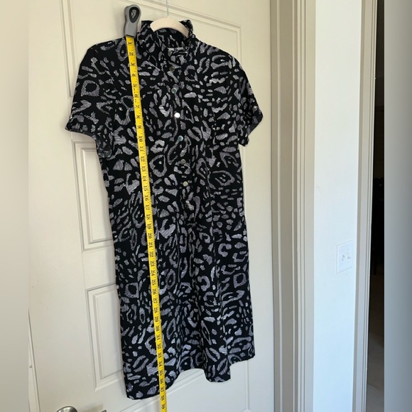 Chicos Sheath Dress pockets black white psychedelic animal print size .5 or sz 6 - Picture 7 of 11